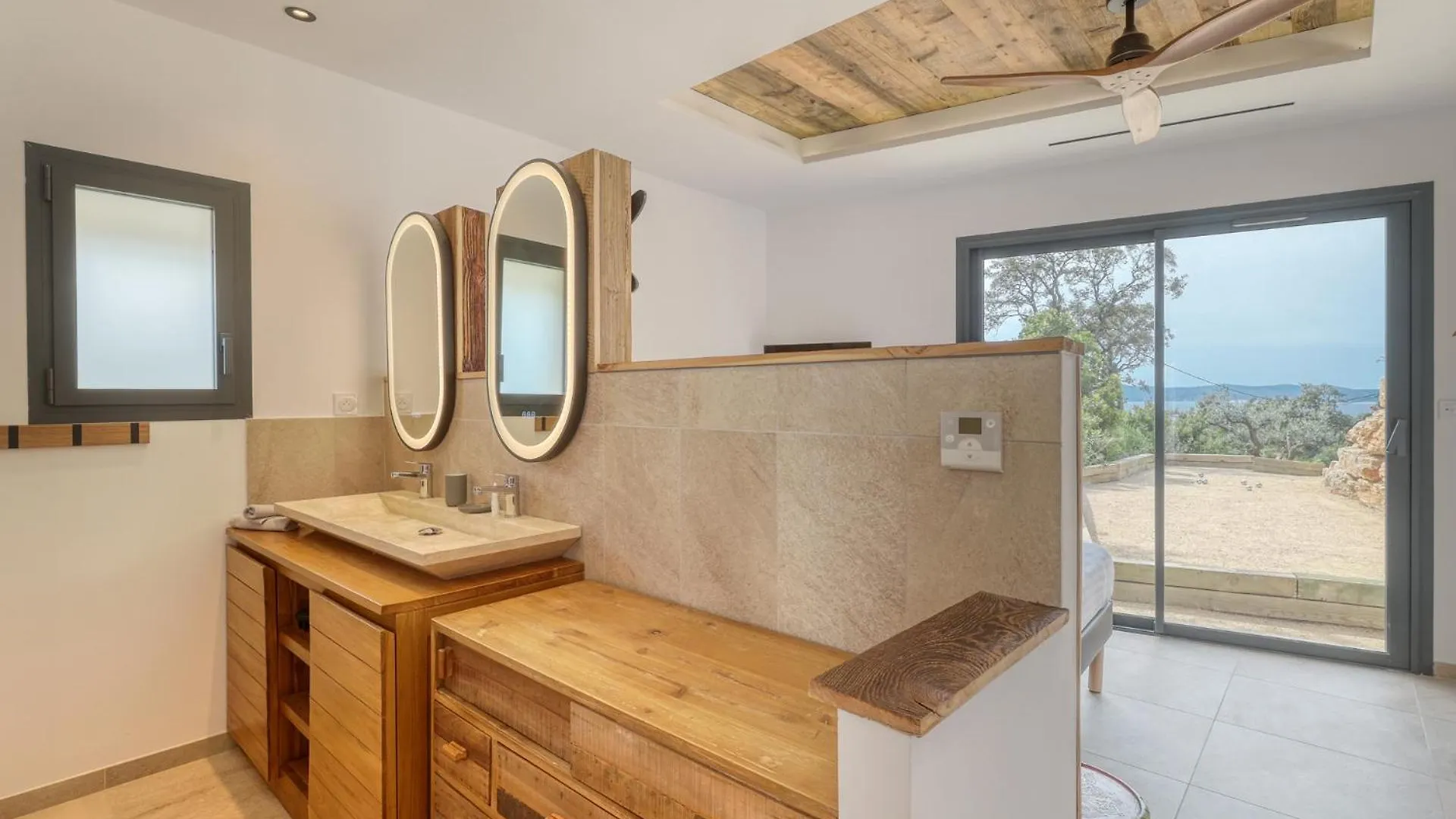 Villa Climatisee Au Lavandou Avec Vue Mer Avec Piscine Privee Le Lavandou